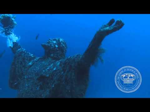 იესო ქრისტეს ჩაძირული ქანდაკება