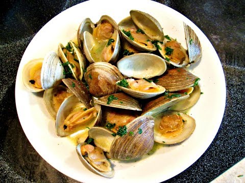 Steamed Clams - Cooking Live Littleneck Clams to perfection in 10 minutes - PoorMansGourmet