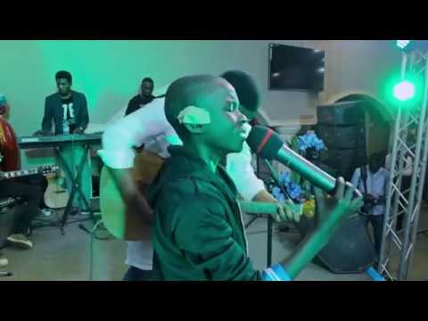 Emmanuel Musongo Ft MATTHIEU YAV  HADRIEN FARYALA   BABA MINA KUABUDU  Live with Lyrics