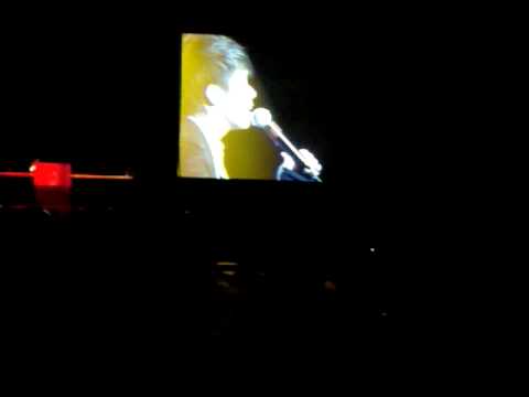 張敬軒 Hins Cheung's CNY concert @ Toronto Rogers Centre - 斷點