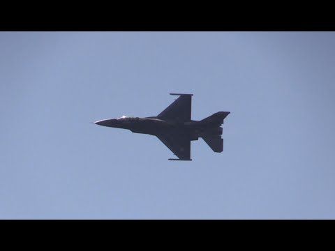 F-16 Fighting Falcon Demonstration - 2023 Canadian International Air Show