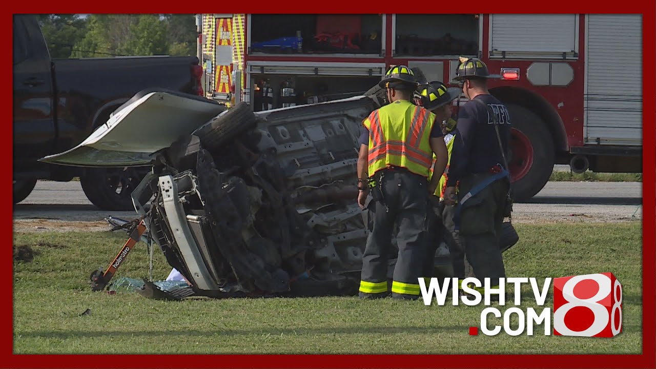 Driver killed in two-vehicle crash on far southwest side - YouTube