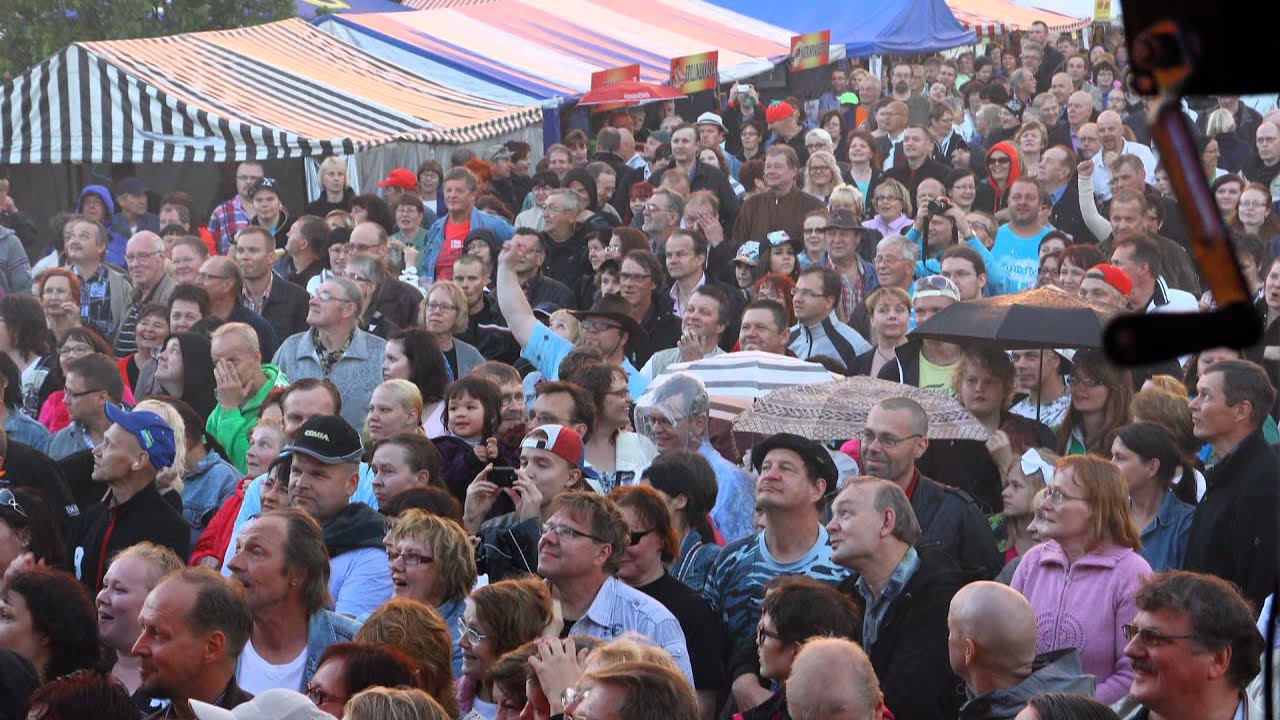 SUONENJOEN MANSIKKAKARNEVAALIT 2012. - Toinen päivä. - 2/3