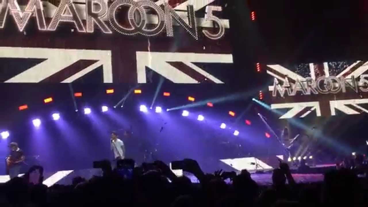 maroon 5 stereo hearts live