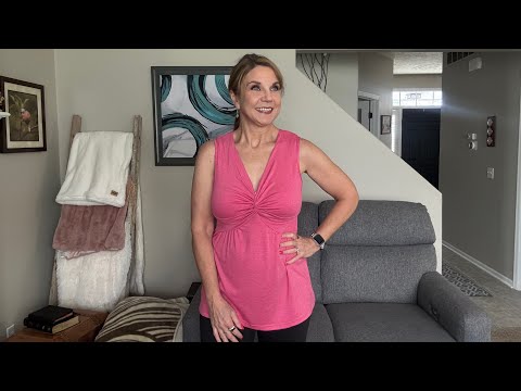 Flattering, Flowy, Trendy, Flattering Fits Many Bodies! Trying the JUSTFASHIONNOW Peplum Tank #ad