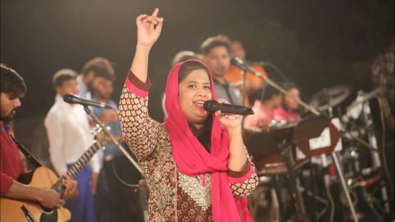 Tehmina tariq live worship in Lahore at barkat tv 20  9 2018