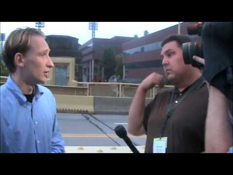 G-20: Brian Williams of NBC News Interrupted by Pr...