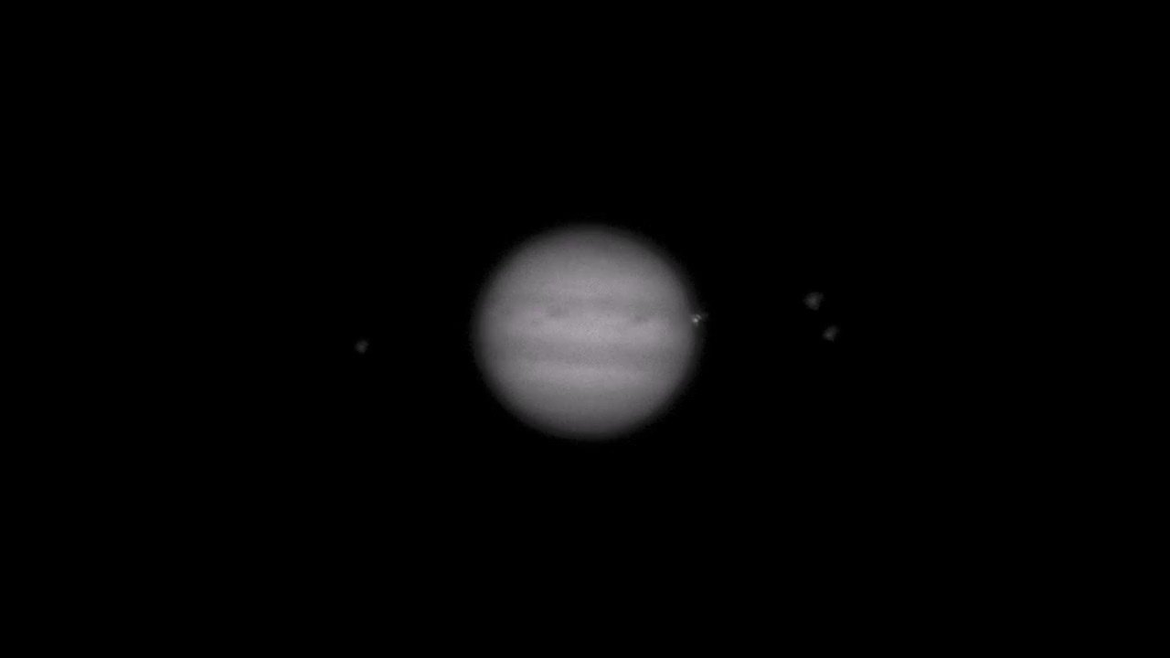 Amateur astronomers video impact on Jupiter