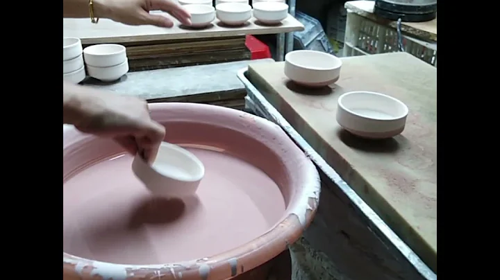 FENN Ceramic Factory Bowls Glazing Process
