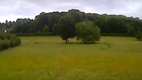 Learning to quadcopter - attempting the gap/power loop/gap - unedited video