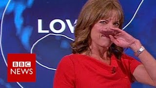 BBC weather presenter giggles through forecast - BBC News