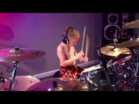 Obejrzyj "Through The Never, Metallica" boy 6 year old Drummer ( 2013 ° ) HD w YouTube Obejrzyj "Through The Never, Metallica" boy 6 year old Drummer ( 2013 ° ) HD w YouTube