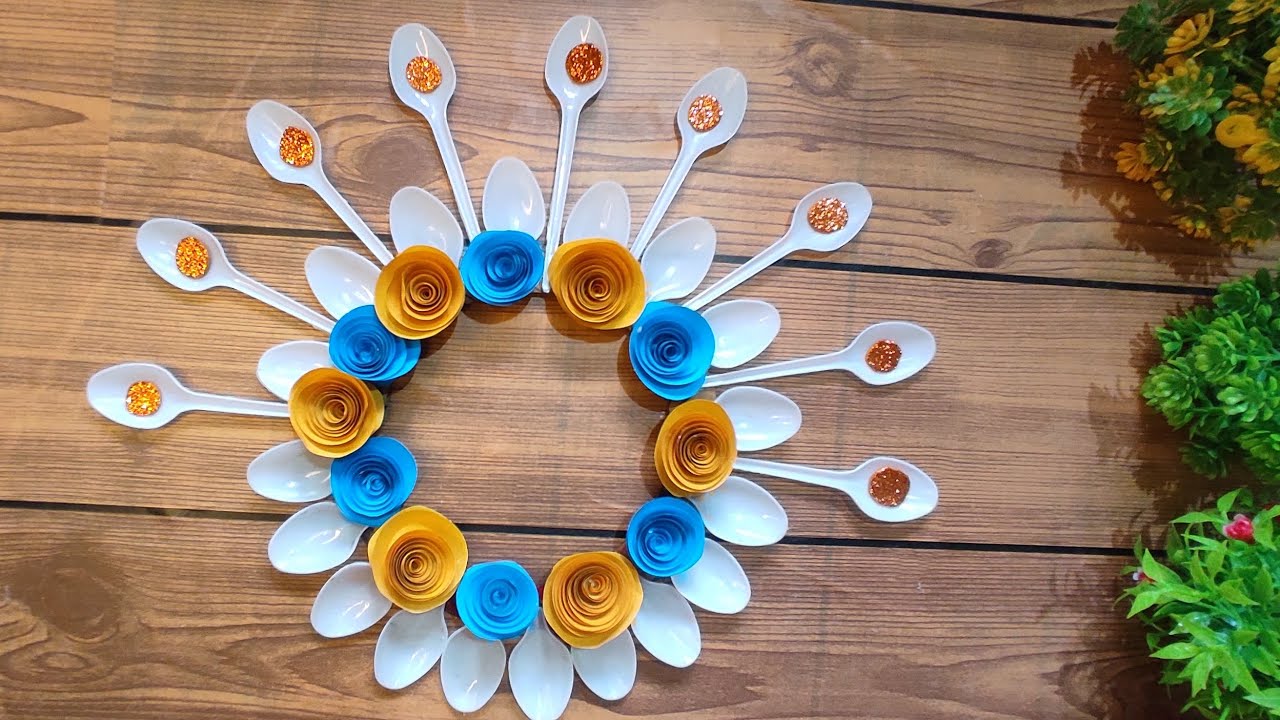 Diy Plastic Spoon Wall Hanging Idea//Hand made Wall decor idea//beautiful plastic spoon wall hanging