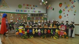 Hino da Fruta 2016/2017" – "Os Loureiros", "Jardim de Infância da Loureira - Vila Verde" – "BRAGA"
