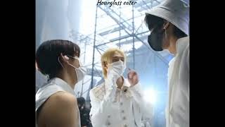 Wooyoung yeonjun hyunjin backstage MAMA #ATEEZ #TXT #STRAYKIDS