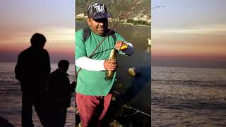 Tino pescando en el dique de la Rioja tarariras