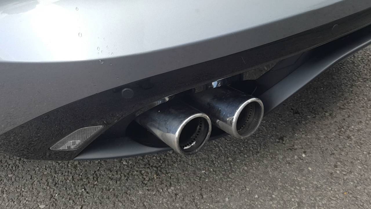 Jaguar F-Type R exhaust. What a noise! - YouTube