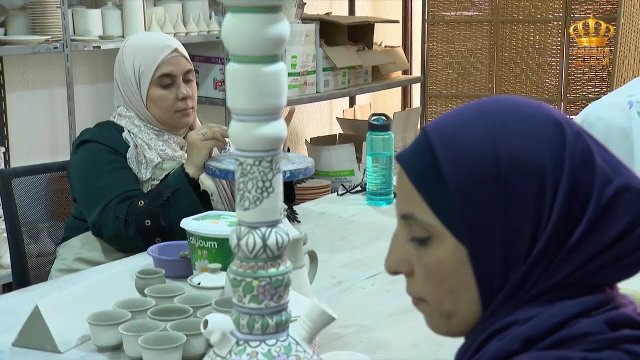 يوم جديد  تقرير حول صناعة الخزف والرسم على الفخار