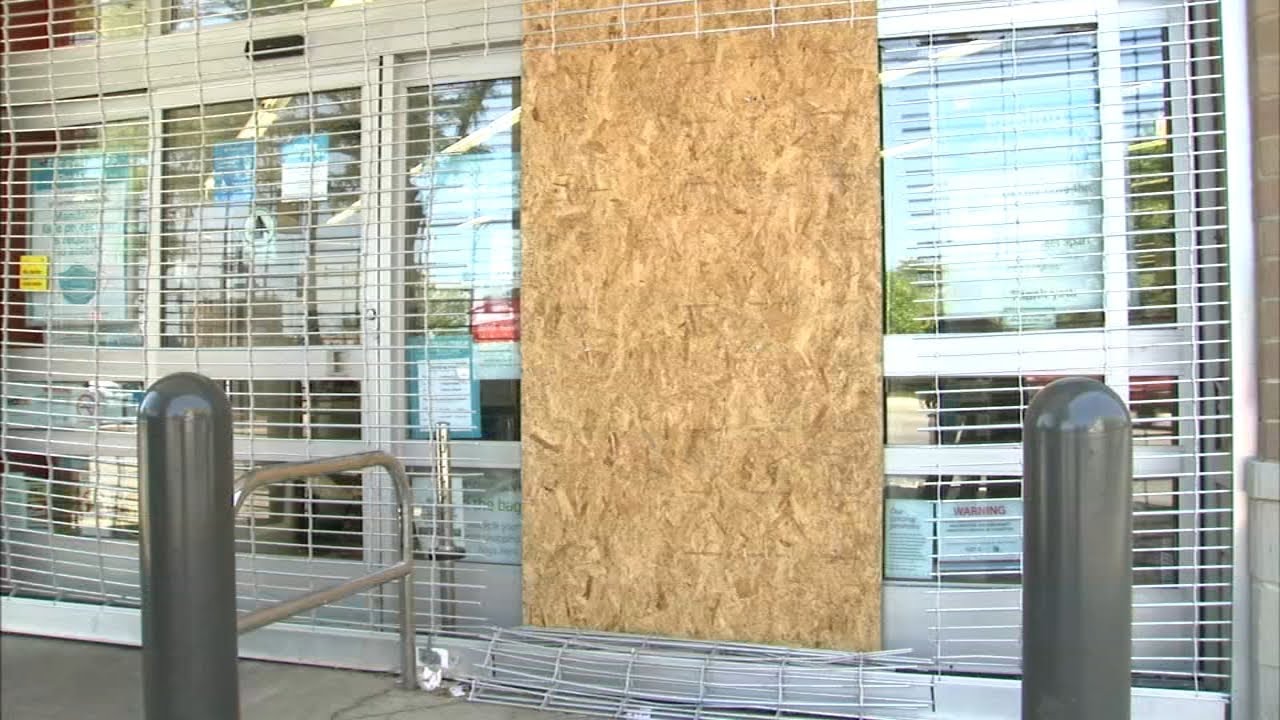 Chicago looting | Residents left scrambling for medication as looted pharmacies remain closed