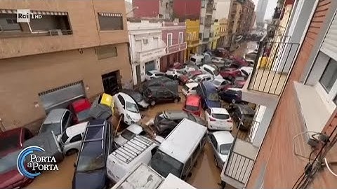 Alluvione Spagna, oltre 150 morti - Porta a Porta 31/10/2024