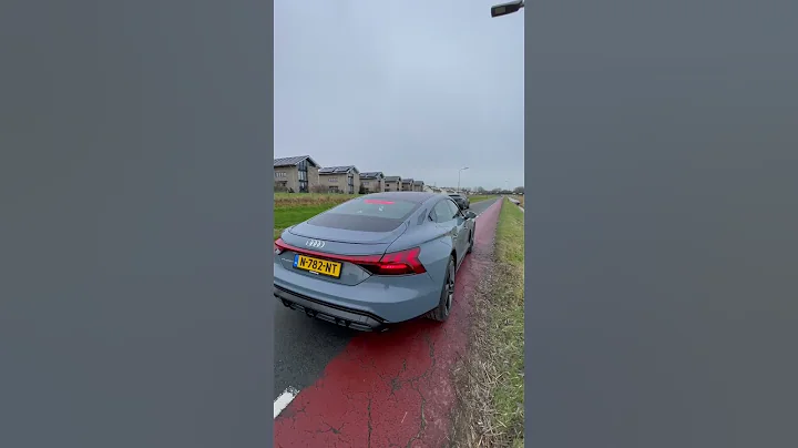 Audi E-Tron GT INSANE Acceleration! - 天天要聞