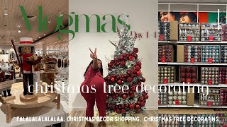 VLOGMAS Decorating My Christmas Tree, Getting In The Christmas Spirit, No More Seasonal Depression🎄