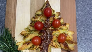 Sapin de Noël avec la pâte feuilletée