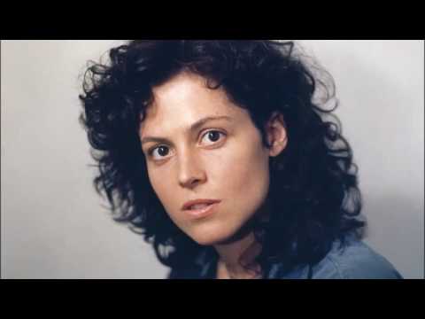 Video: Sigourney Weaver Net Tsim Nyog: Wiki, Sib Yuav, Tsev Neeg, Kab tshoob, Nyiaj hli, Cov kwv tij