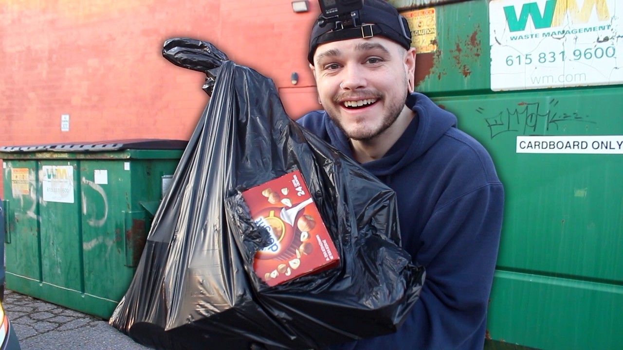 I Found So Many Free Snacks In This Dumpster Diving Haul!