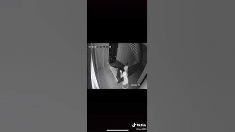 Phản ứng của Ngọc Trinh sau khi tắm bị trộm ghé thăm lấy mất BST đồng hồ hàng chục tỷ