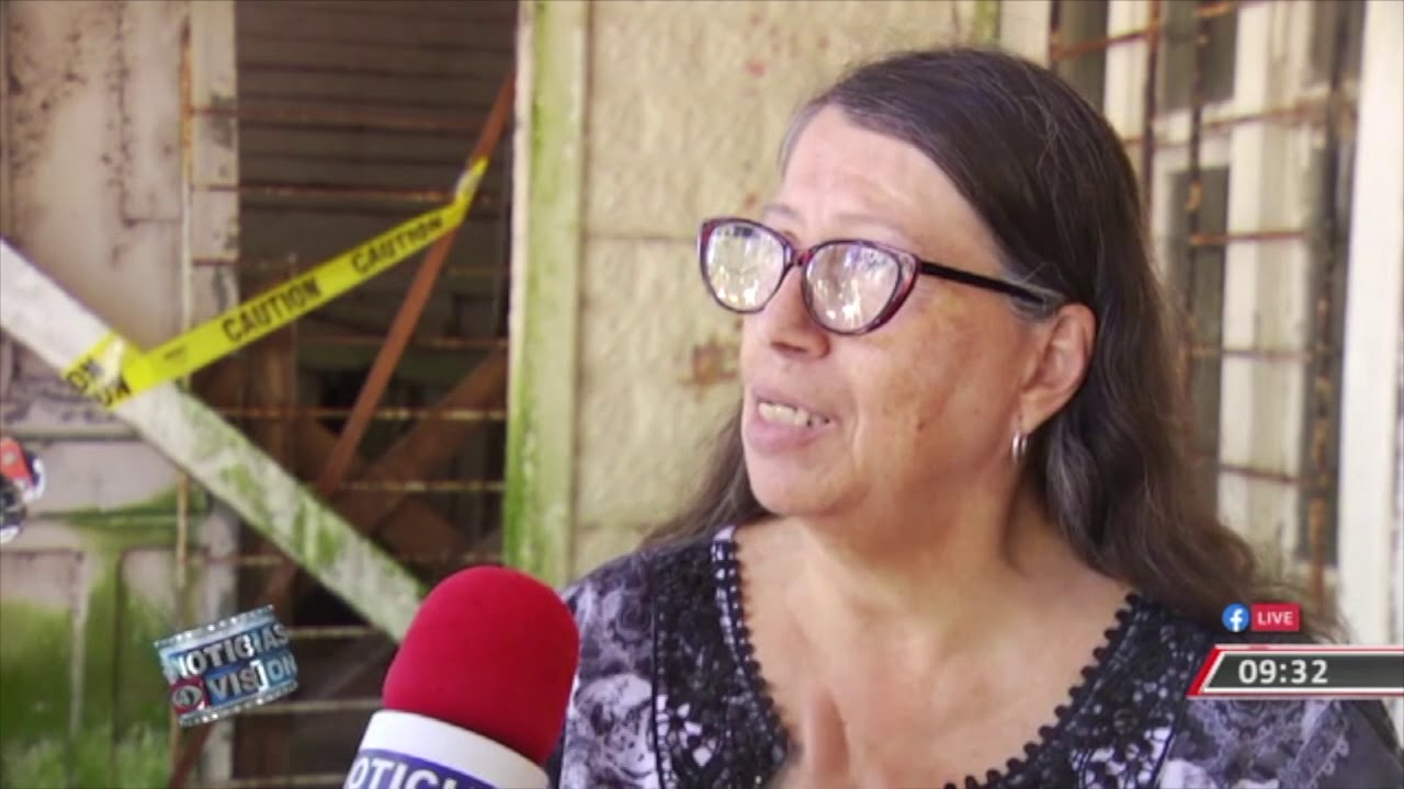 Limpian casa Guirola en Santa Tecla, La Libertad