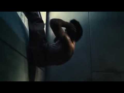 فيلم اكشن عن قدرتة في القفز وانظرو إلى الكواليس 