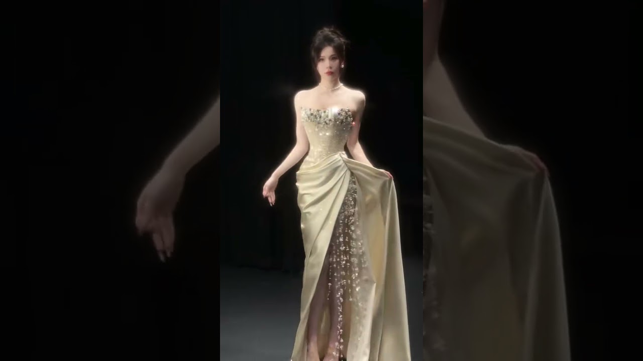 Beautiful mermaid dress full of diamonds ✨ 