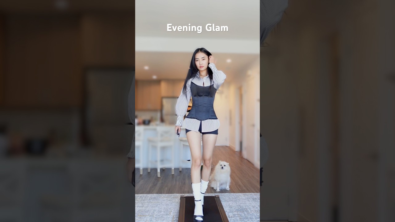 One shirt. Three looks. Just for today. 😁 