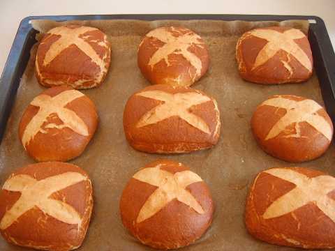 Булочки. Laugen Brötchen. Маринкины творинки. Всем МИРА и Добра!