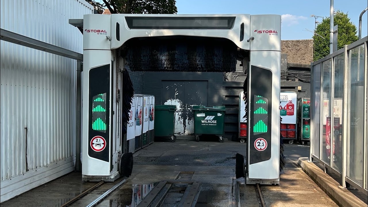 Istobal M’Nex32 || MFG BP || Chiswick