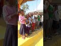 Watoto wa Tumeuona mkono wa Bwana (Zabron Singers Jr) wakiimba live jukwaani