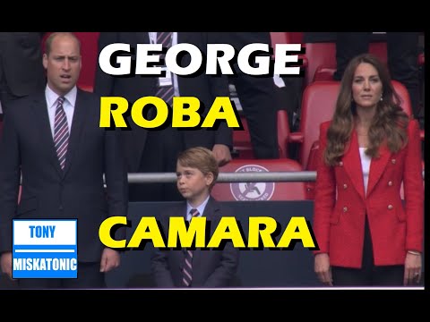 Vídeo: Vídeo Viral Do Príncipe George Em Seu Primeiro Jogo De Futebol