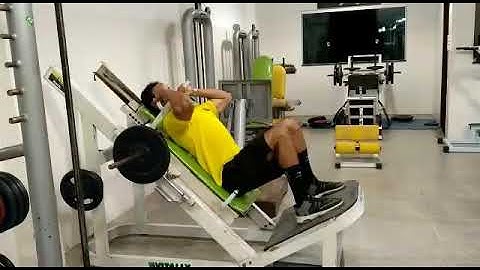 AGACHAMENTO HACK MACHINE