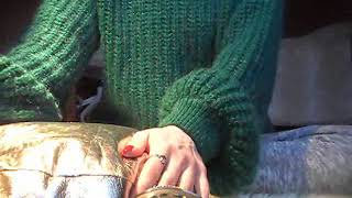 ASMR - Crinkling Cushion Sounds ○ Blue Yeti