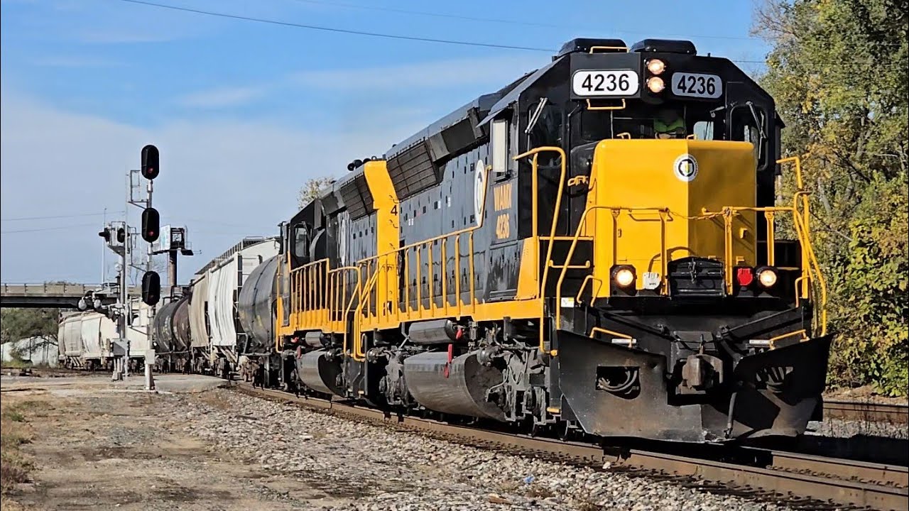 Decatur & Eastern Illinois Railroad 301 at Terre Haute, IN - Nov 4th, 2025