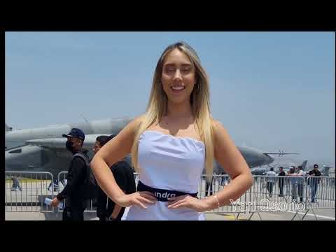 Nicole Sensebe, bella modelo en el Sitdrone