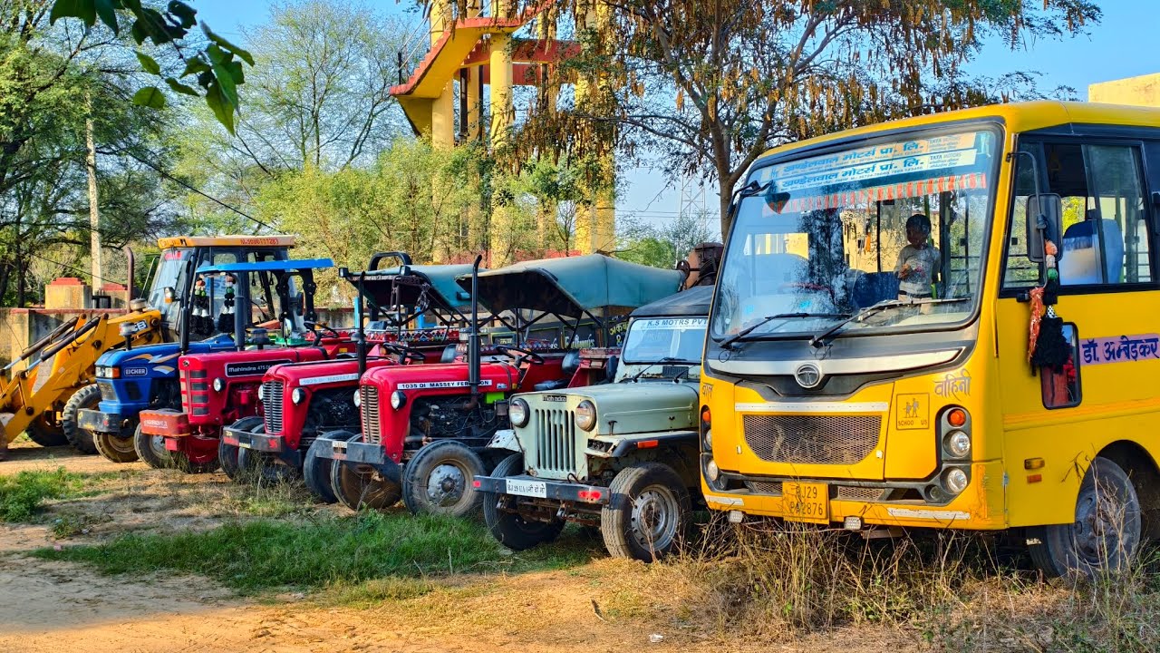 Jcb 3dx and Tractor Stuck Mud Mahindra 475 Eicher Massey Making well for Farming | School Bus Life