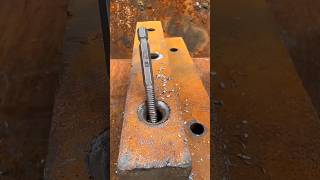 Hardware tools Remove the rusty sliding screws. shorts