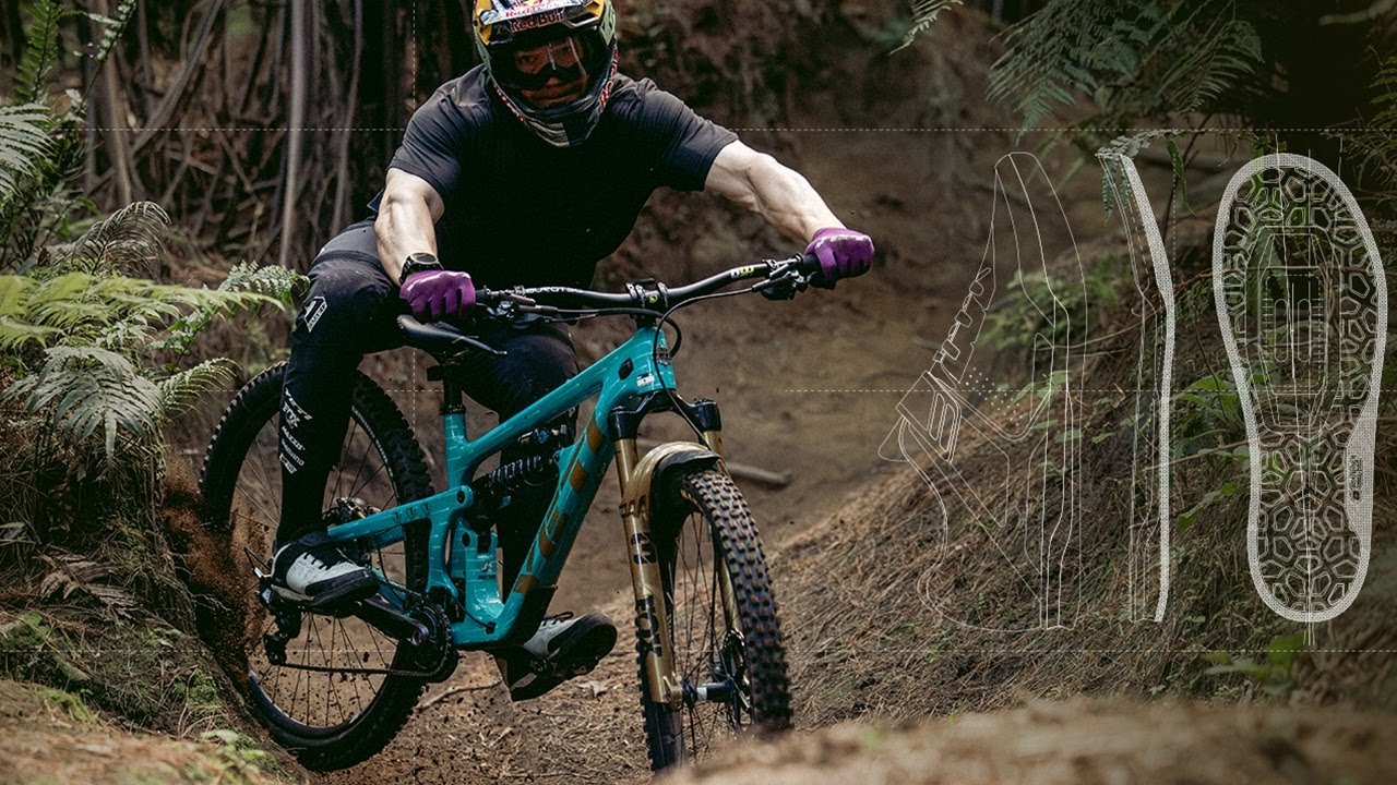GIRO Chamber III | Designed to Dominate Gravity. - YouTube