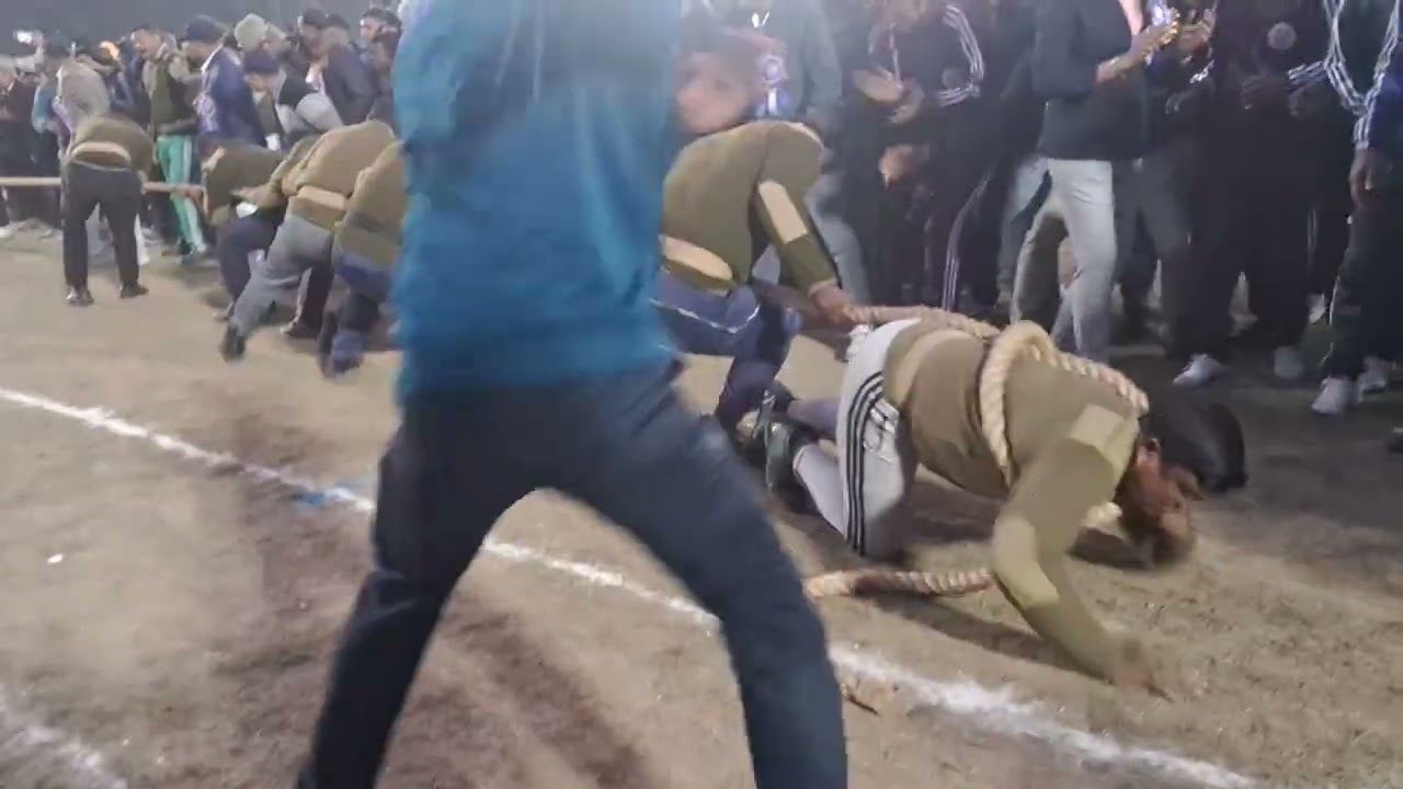 বাঁকুড়া জেলা পুলিশ এর দড়ি টানা টানি । খেলার নাম রাঘব বোয়াল 2026 ।