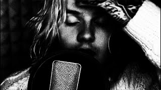 Layne - World on Fire