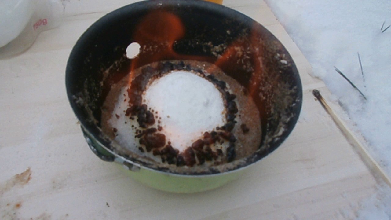 Chimie : le serpent de feu