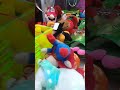 según yo era experta en las máquinas de peluches