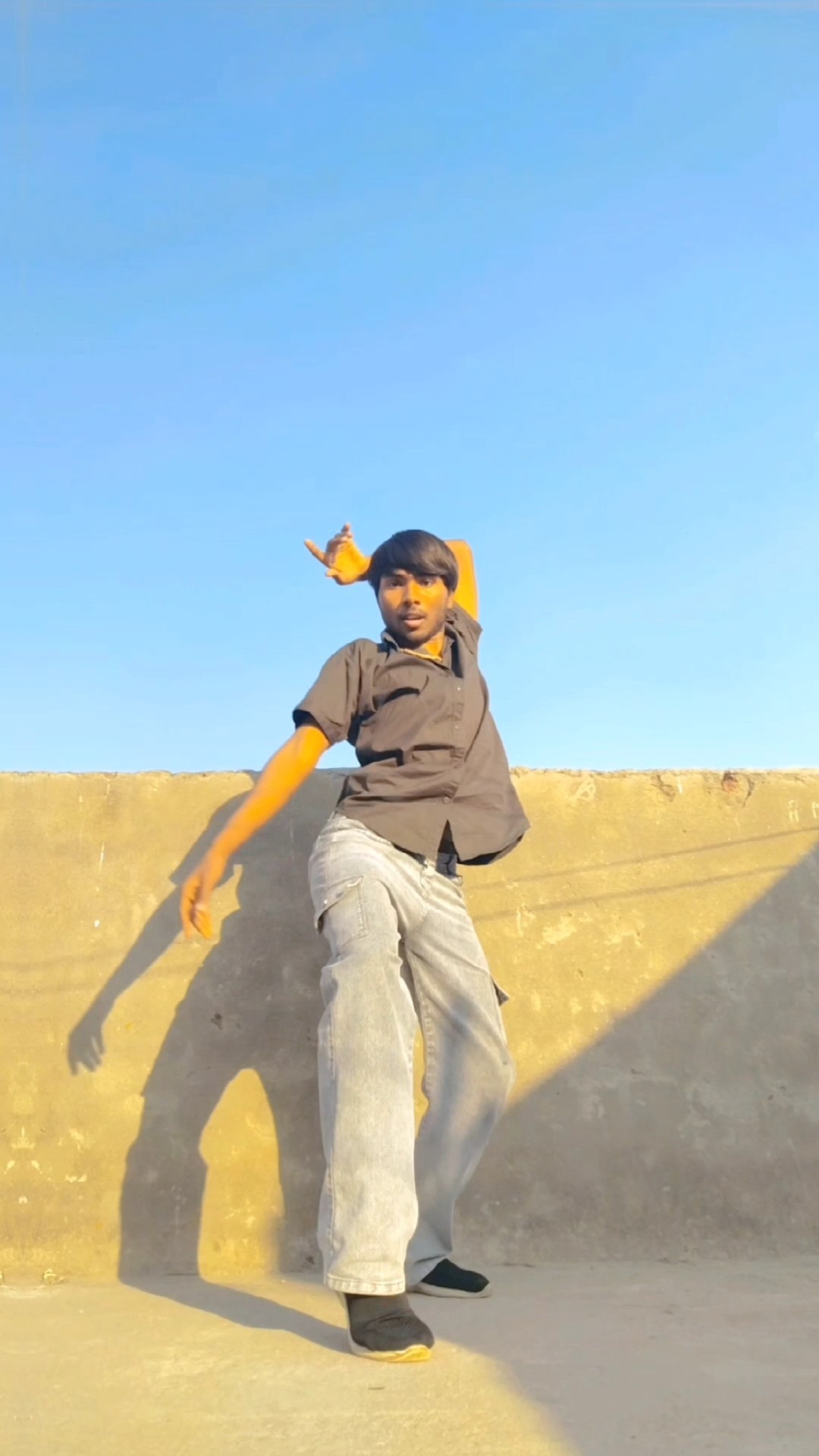 Aa zara l Dance Cover l Vinod l #aazara #dancechoreography #shortsdance #shortvideo